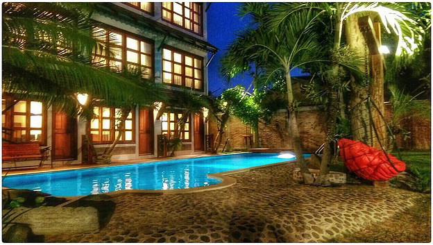Serene Teak Boutique Apartment